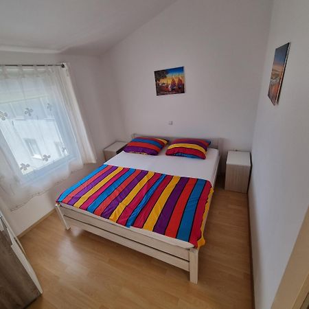 Appartement Haus Zarko à Vir Extérieur photo