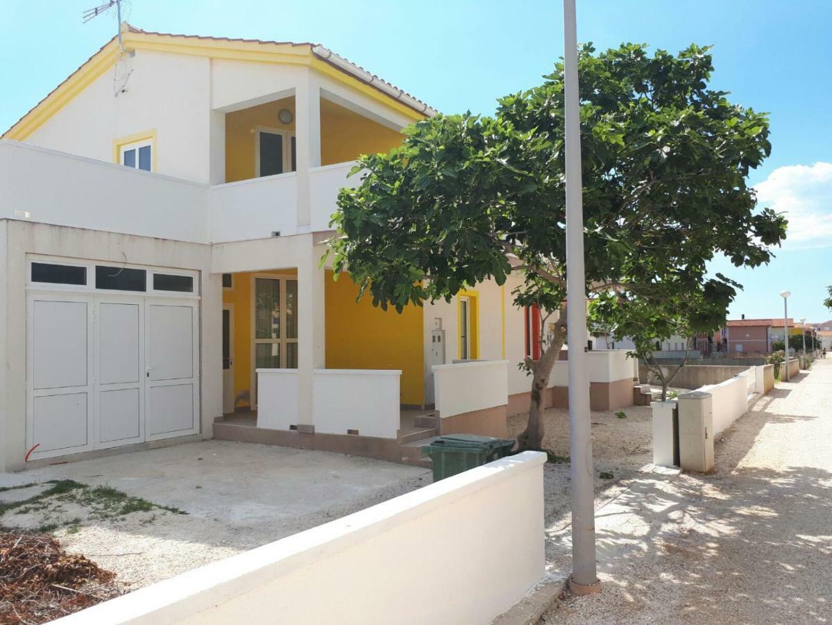 Appartement Haus Zarko à Vir Extérieur photo