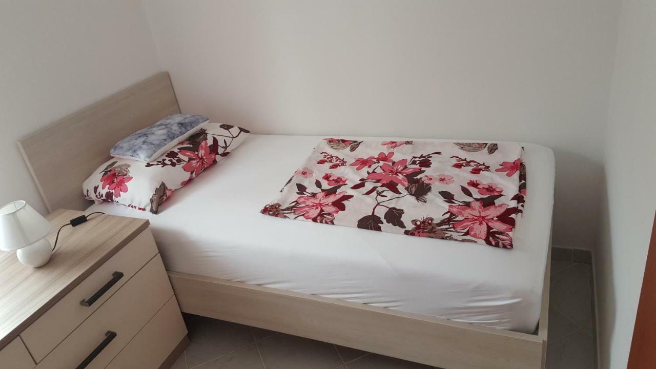Appartement Haus Zarko à Vir Extérieur photo