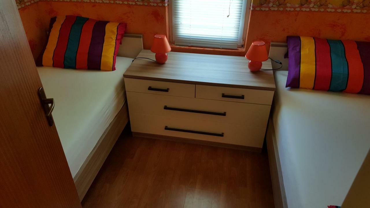 Appartement Haus Zarko à Vir Extérieur photo